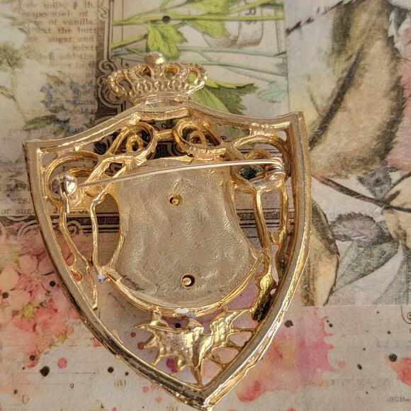 Brooch Women Vintage Anchor Pin Navy Enamel Nautical Gold Tone Lapel Brooch - Picture 8 of 10